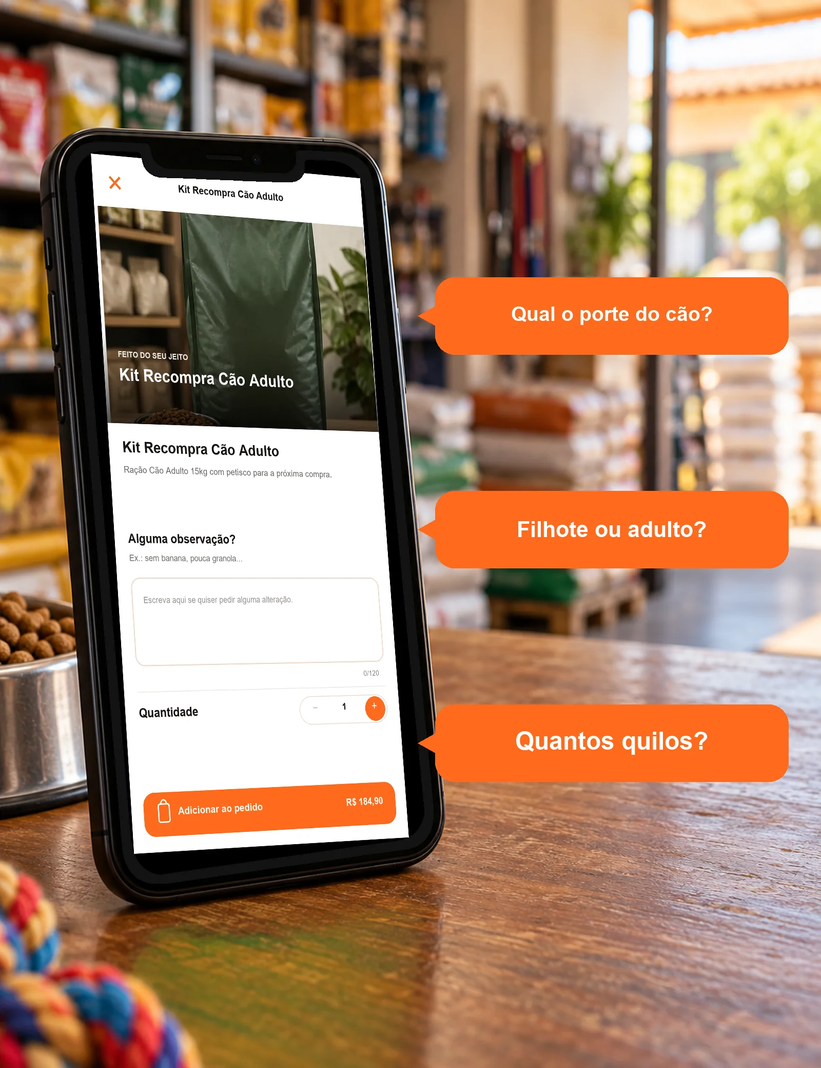 Celular com o produto da loja Ração Amigo Fiel e três perguntas comuns de clientes de casa de ração